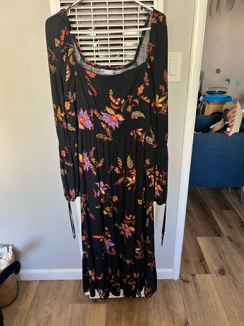 Black Floral Long Sleeve Maxi Dress